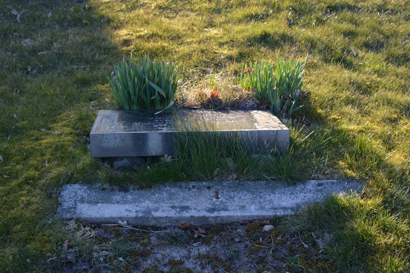 Grave number: B1 4    60