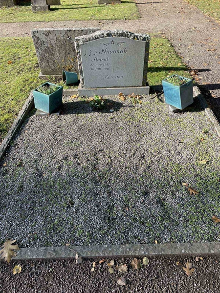 Grave number: VV 5   249, 250