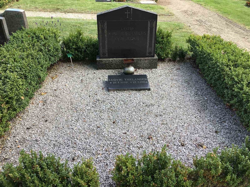 Grave number: 20 E    46-47