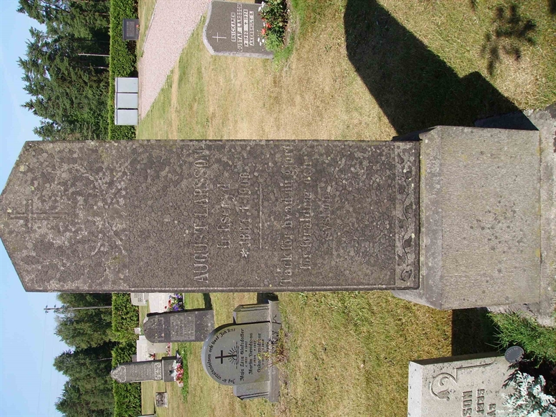 Grave number: 2 F   174