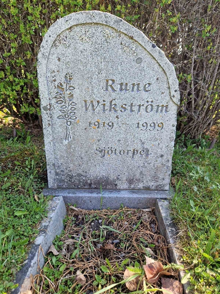 Grave number: 501 17 3125