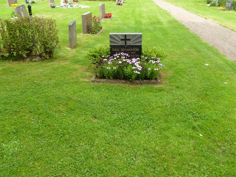 Grave number: ROG G  135, 136