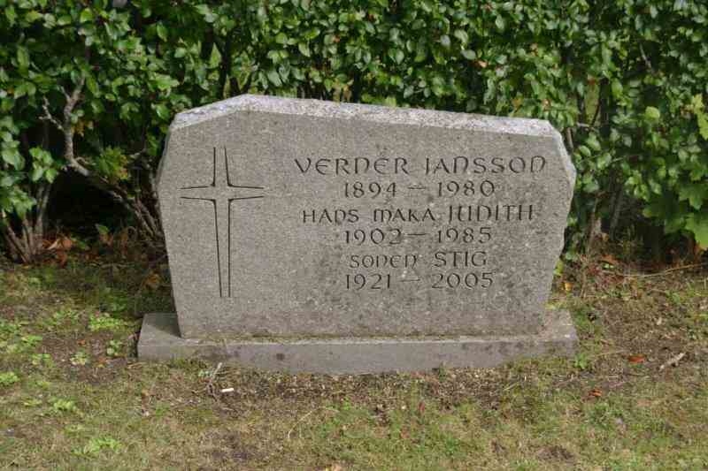 Grave number: 07 9   743-744