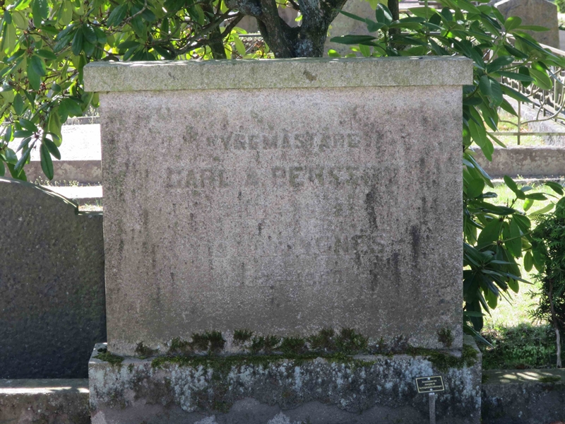 Grave number: HÖB 9   244B