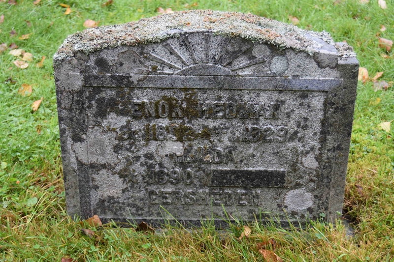 Grave number: 01 6    86