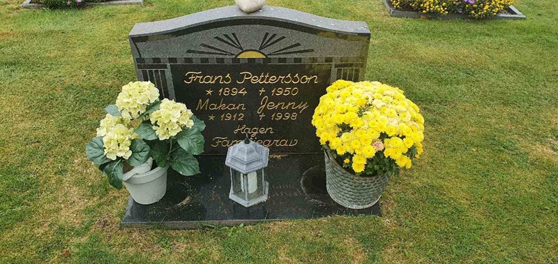 Grave number: N 003  0230, 0231