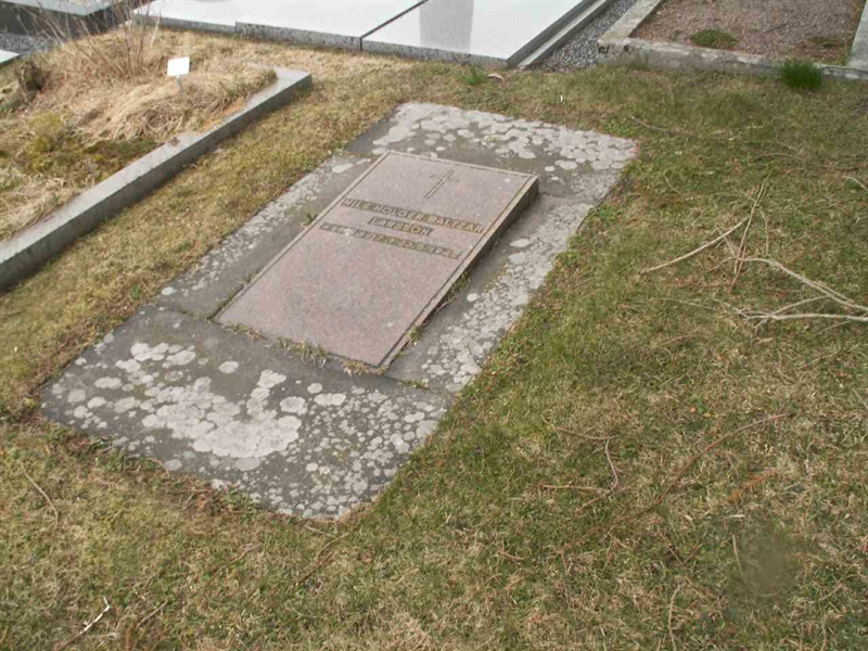 Grave number: TG 004  0591