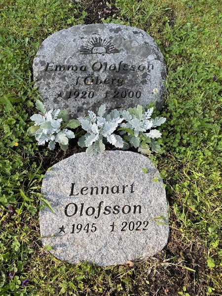 Grave number: R 5    39