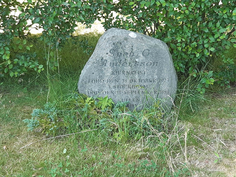 Grave number: VI 04   824