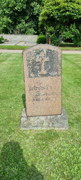 Grave number: LM 1 07  025