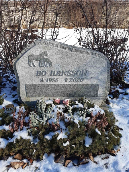 Grave number: A M 89-90