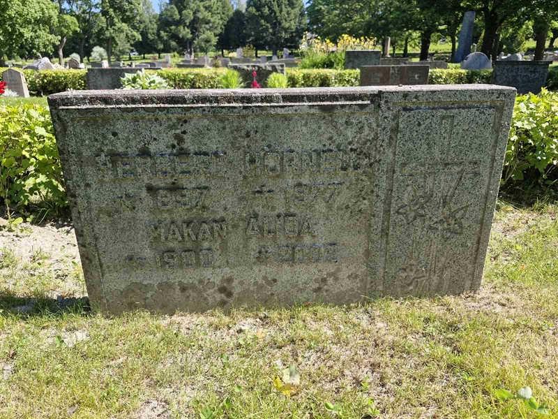 Grave number: 1 FRID 121-122