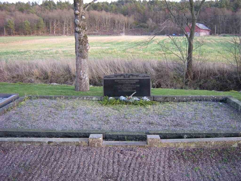 Grave number: LK 1  32301-32304