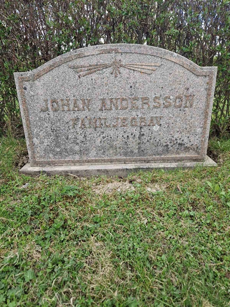 Grave number: 501 09 1398-1400