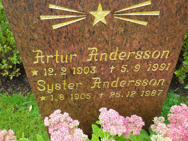 Grave number: OS ÖK   746, 747