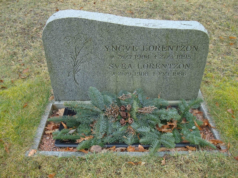 Grave number: BR D   121, 122