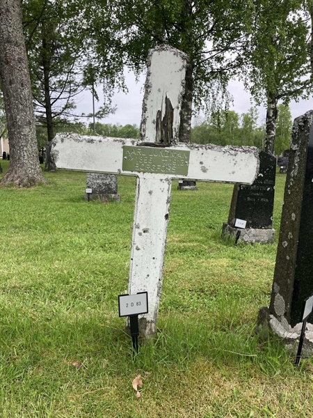 Grave number: 2 D    83
