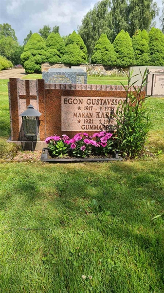 Hautatunnus: M G 15 352-353