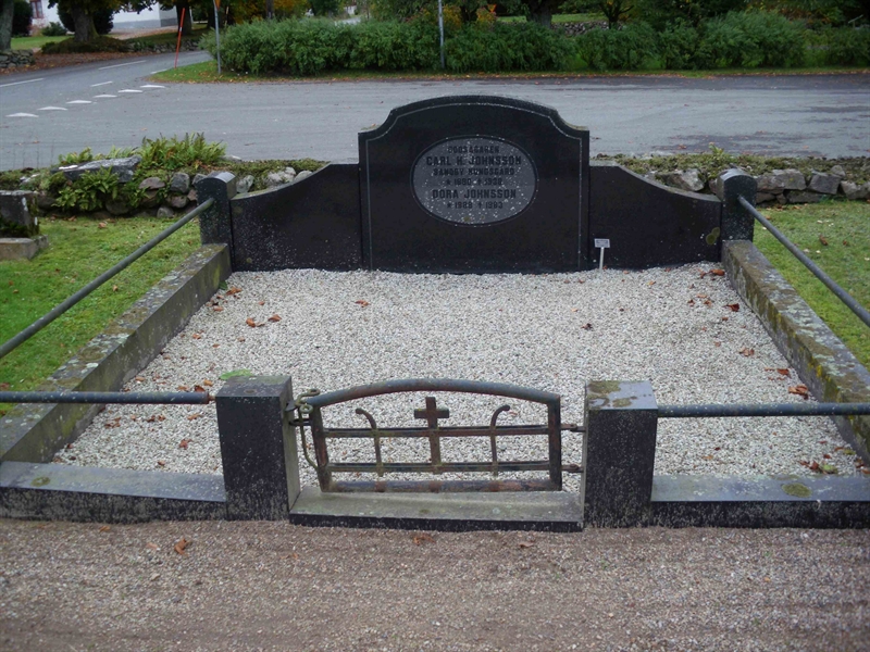 Grave number: NSK 03     5