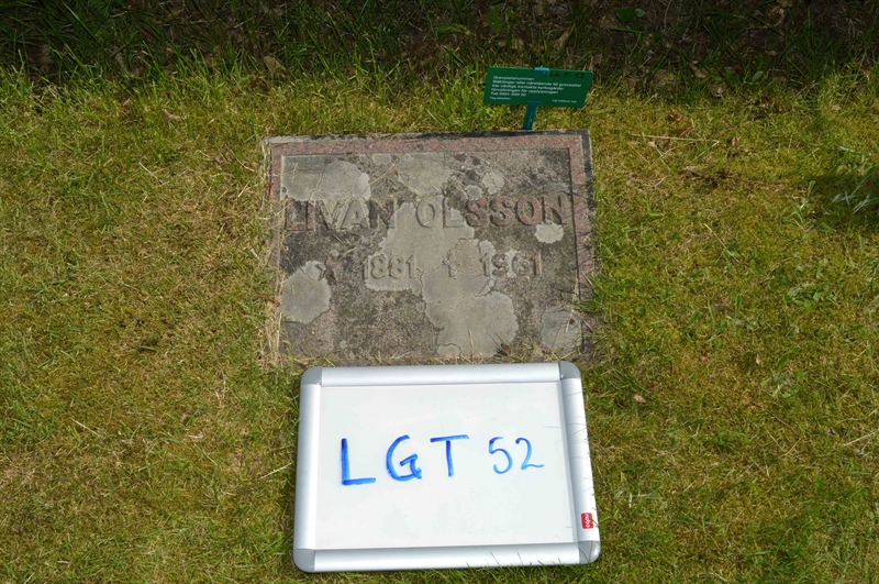 Grave number: LG T    52