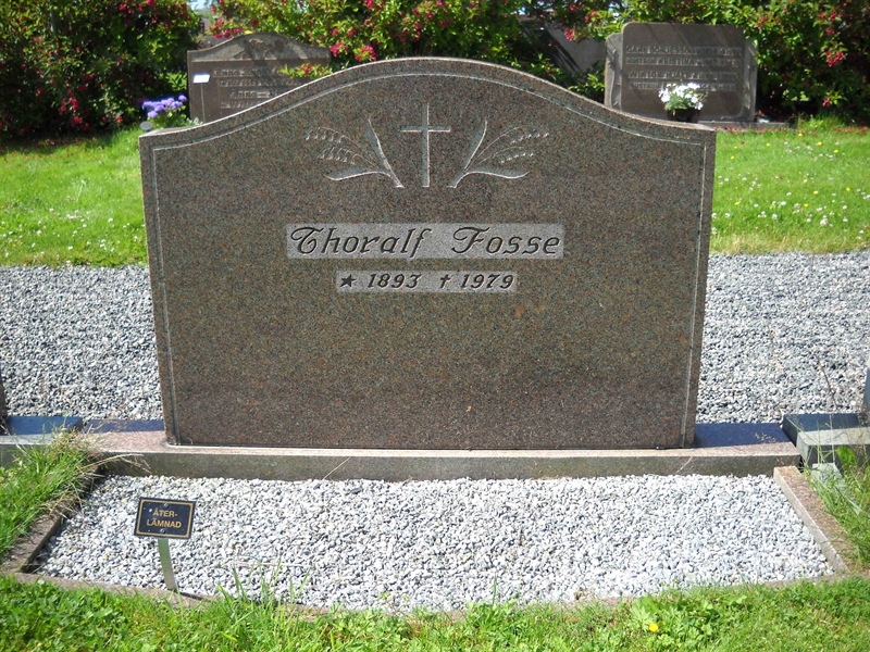 Grave number: 1 01   76