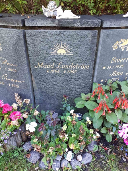 Hautatunnus: GK U 4   393