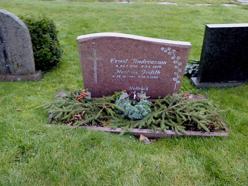 Grave number: FÖ FÖ 2033