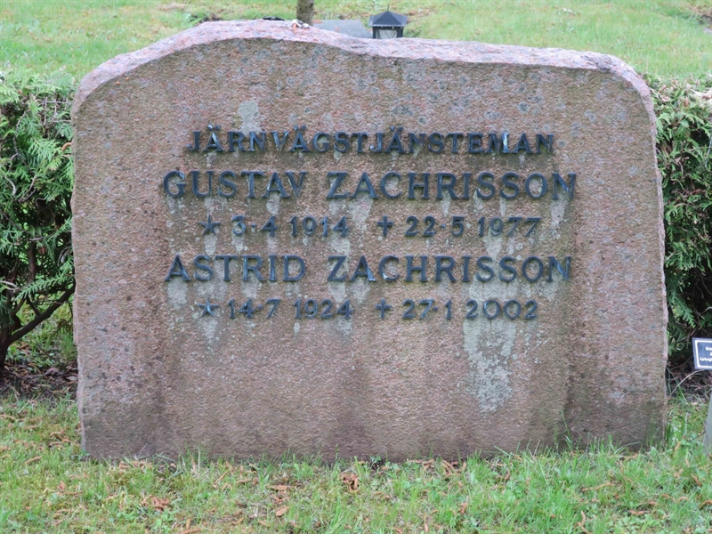 Grave number: HÖB N.UR   240