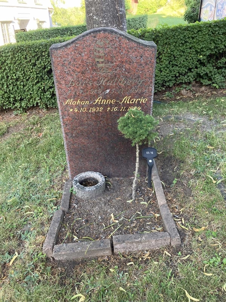Grave number: 1 03    16