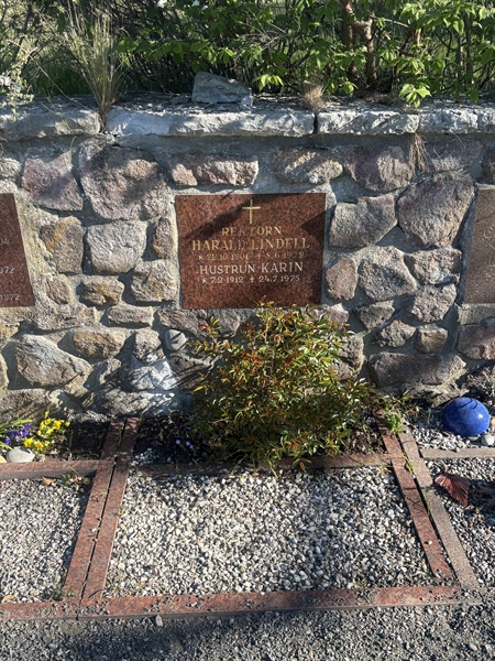 Grave number: DE U    50