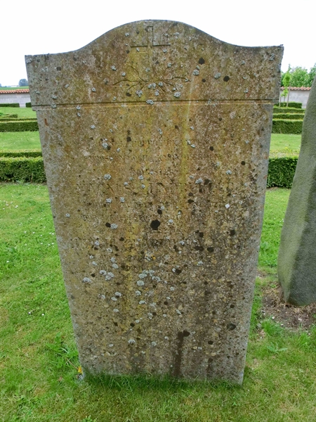 Grave number: KÄ B 004-007
