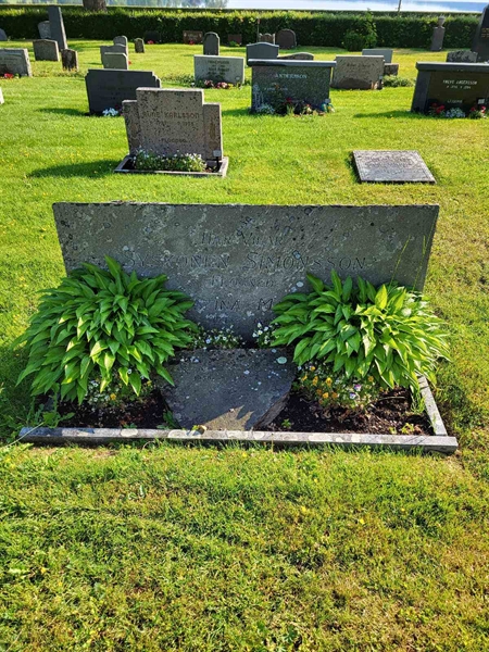 Grave number: kö 01 08    35-37