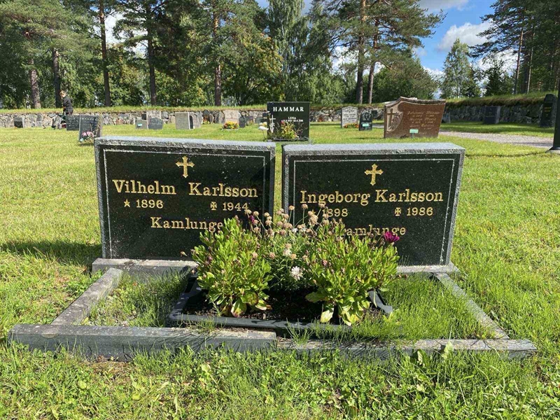 Grave number: 4 G 02   209-210