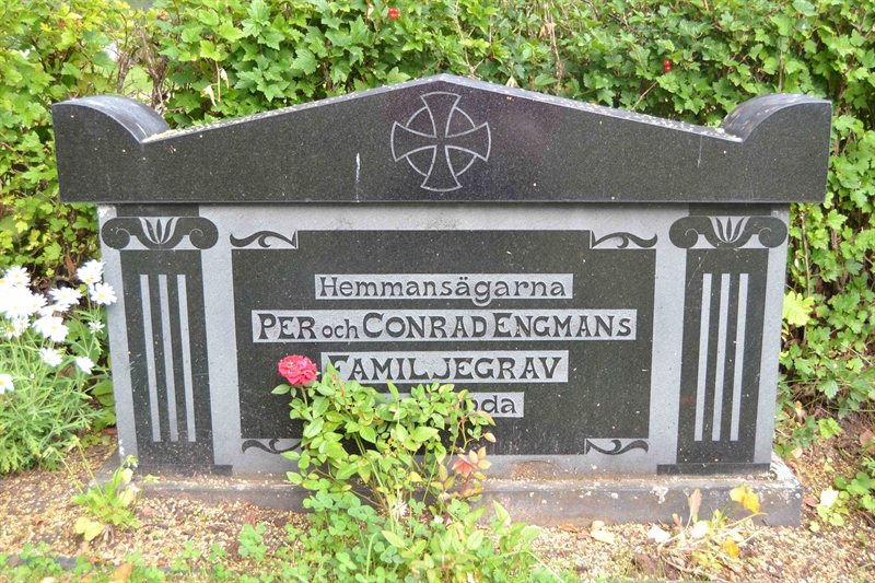 Grave number: 1 J   423
