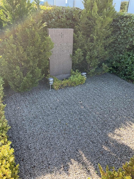 Grave number: NK F    12a
