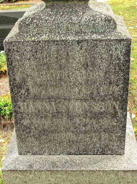 Grave number: 1 7C    92, 93