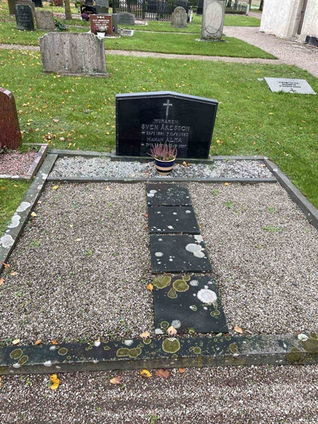 Grave number: ÖV B    51