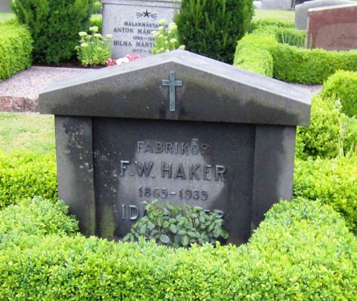 Grave number: 1 5    51