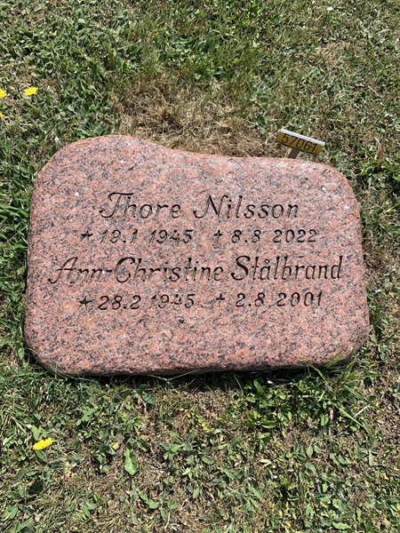 Grave number: R 07    61