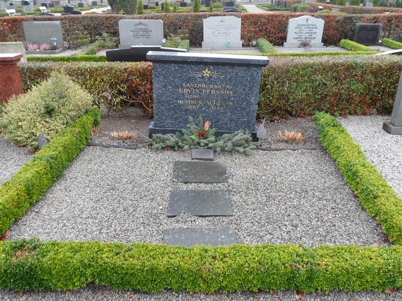 Grave number: ÖTN NVK2    63, 64