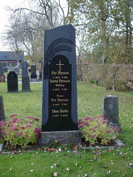 Grave number: FN V    40, 41