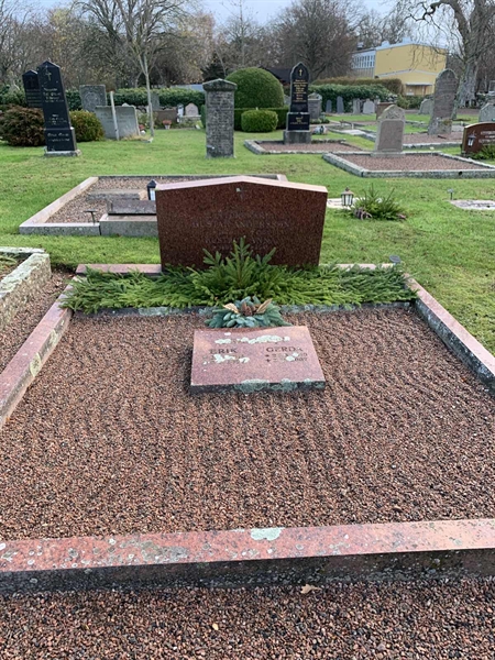 Grave number: SÖ A   265, 266