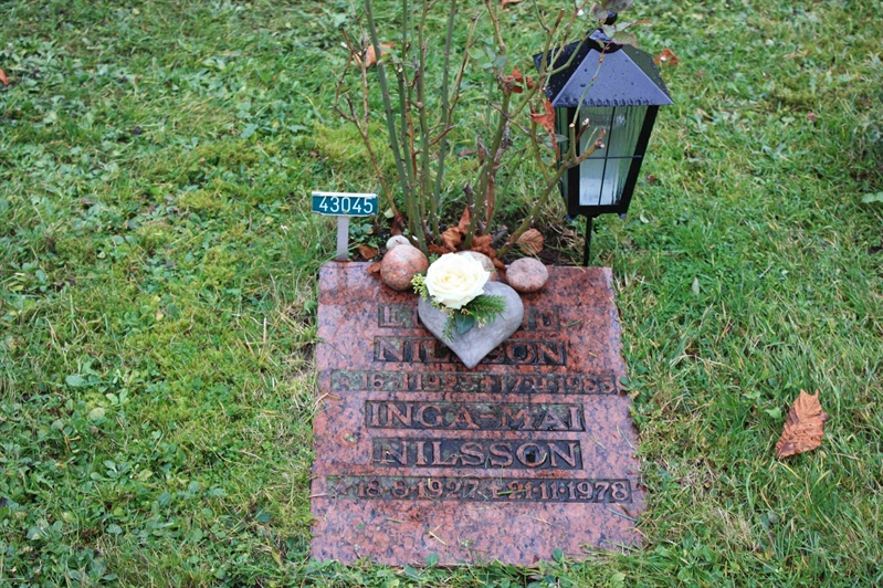 Grave number: Ö U09    45