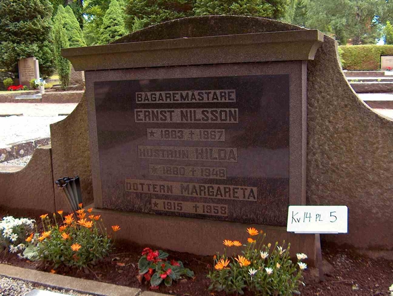 Grave number: HÖB 14     5