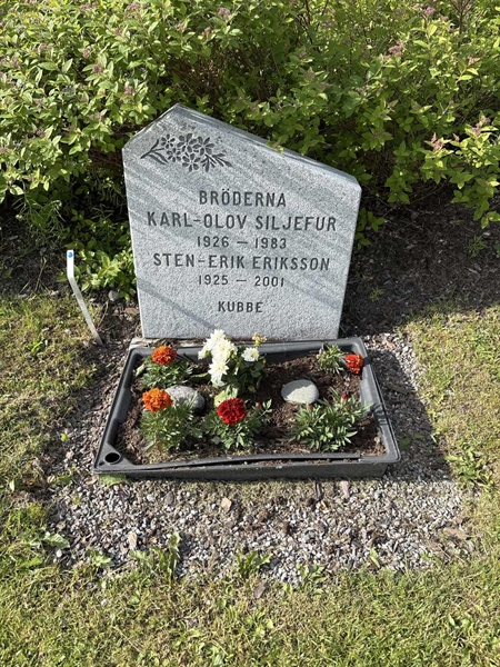 Grave number: 4 G GG   111