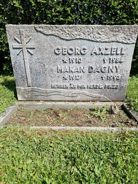 Grave number: 501 28 5492-5493