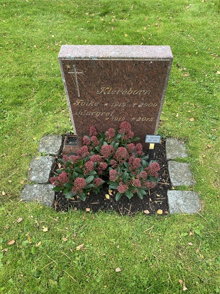 Gravnummer: 2 C   627-628