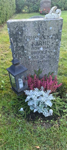 Grave number: M 16   30