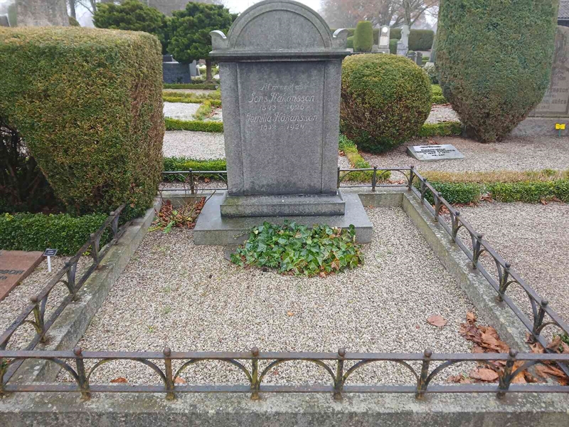 Grave number: FE A    41, 42