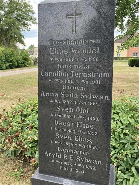 Grave number: G 03 16
